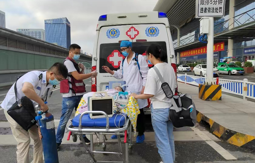 延津县救护车出租公司